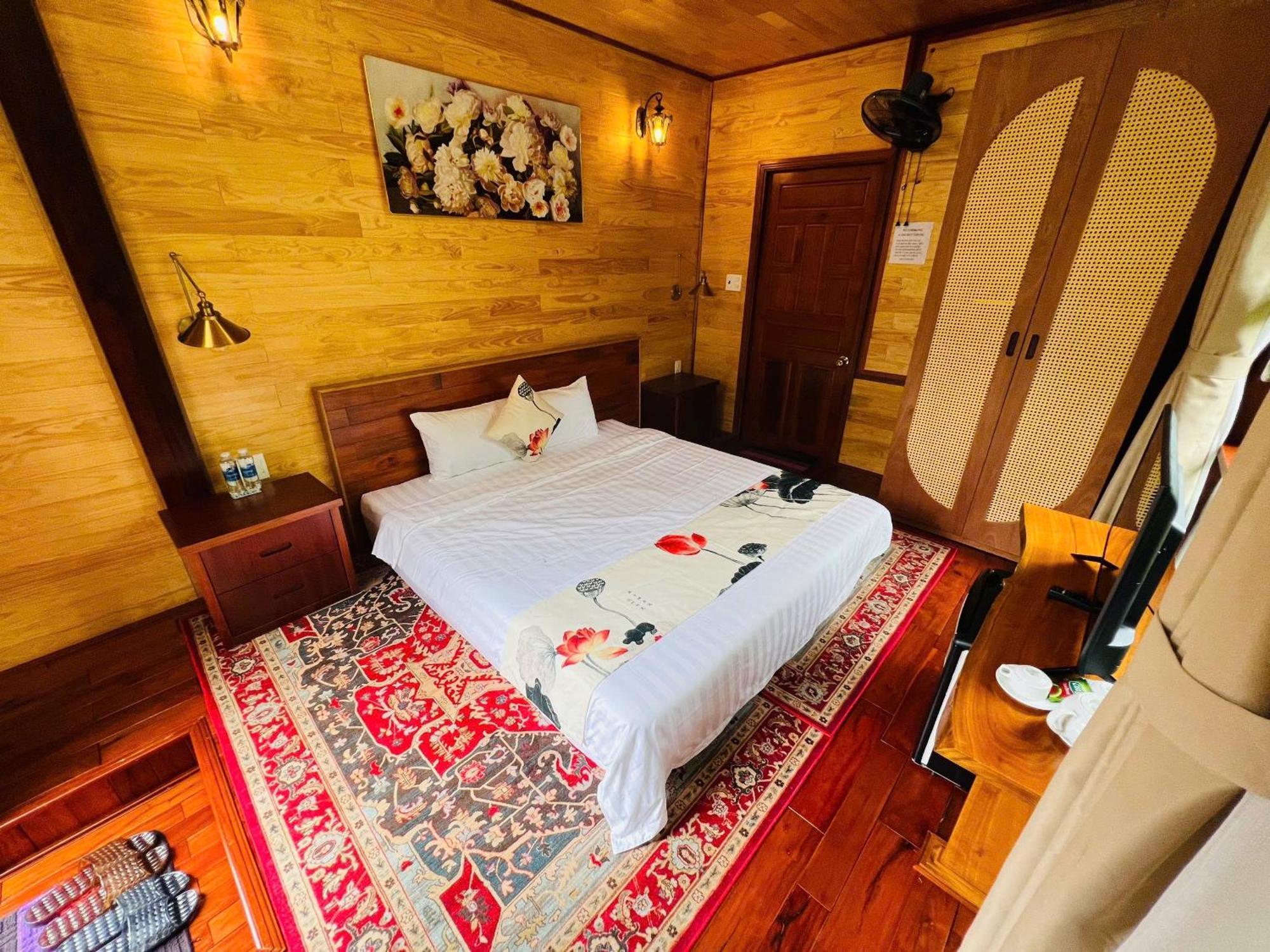Bazan Home - Hotel & Bungalow Pleiku Eksteriør billede