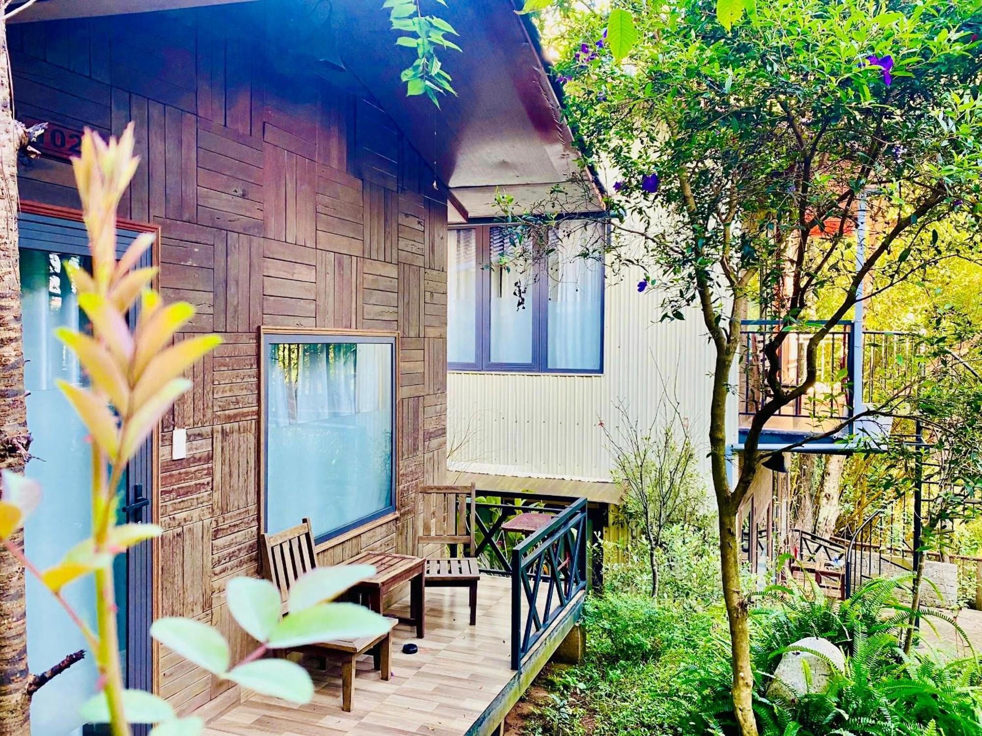 Bazan Home - Hotel & Bungalow Pleiku Eksteriør billede